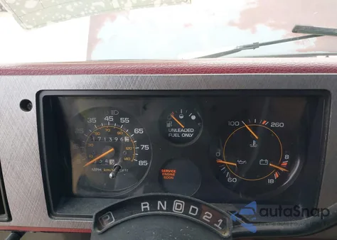 1992 Chevrolet G20 z USA, uszkodzony, nr VIN 1GBEG25K8N7103175